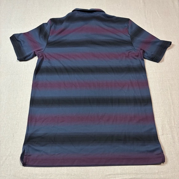 Travis Mathew Staycation Polo Mauve Wine Men’s Polo Size Medium Casual - Picture 2 of 5